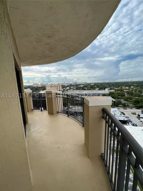 4242 NW 2nd St #1416, Miami, FL 33126