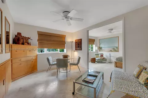 255 W 24th St #403 / 404, Miami Beach, FL 33140