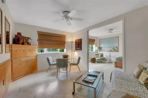 255 W 24th St #403 / 404, Miami Beach, FL 33140