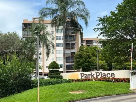 1100 Saint Charles Pl #613, Pembroke Pines, FL 33026