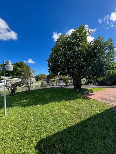 870 E 34th St, Hialeah, FL 33013 photo 31