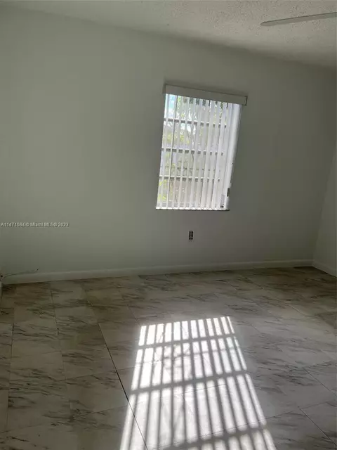 870 E 34th St, Hialeah, FL 33013 photo 27