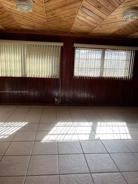 870 E 34th St, Hialeah, FL 33013 photo 23