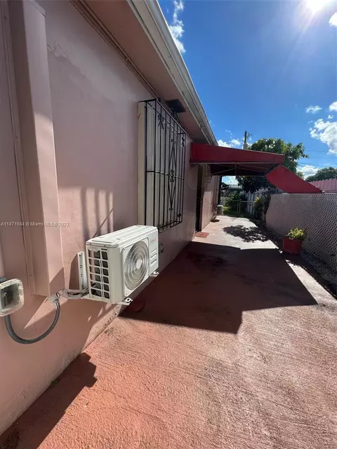870 E 34th St, Hialeah, FL 33013 photo 5