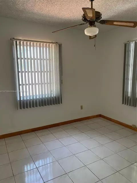870 E 34th St, Hialeah, FL 33013 photo 14
