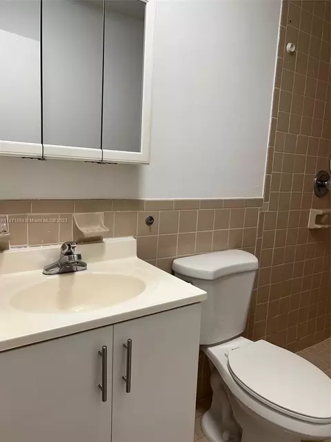 870 E 34th St, Hialeah, FL 33013 photo 29