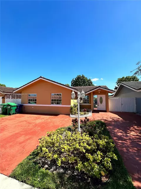 5923 SW 147th Pl, Miami, FL 33193