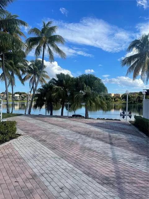 9373 Fontainebleau Blvd #K206, Miami, FL 33172