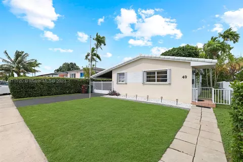 49 W 58th Ter, Hialeah, FL 33012