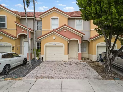 16661 SW 84th Ter, Miami, FL 33193