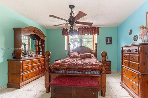 4100 W 10th Ct, Hialeah, FL 33012 photo 24