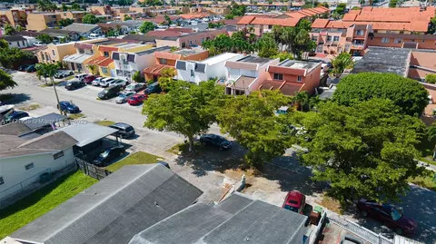 4100 W 10th Ct, Hialeah, FL 33012 photo 13