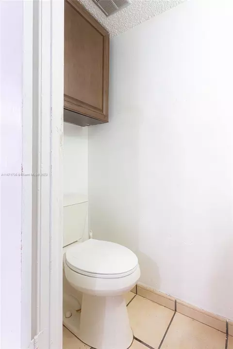 4100 W 10th Ct, Hialeah, FL 33012 photo 38
