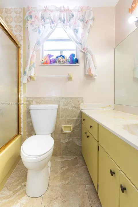 4100 W 10th Ct, Hialeah, FL 33012 photo 27