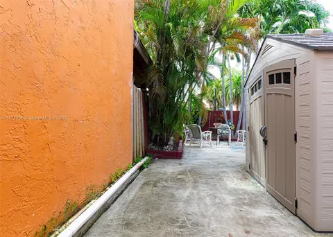 4100 W 10th Ct, Hialeah, FL 33012 photo 22