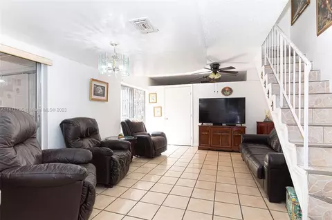4100 W 10th Ct, Hialeah, FL 33012 photo 18