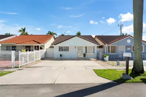 11415 NW 88th Ct, Hialeah Gardens, FL 33018