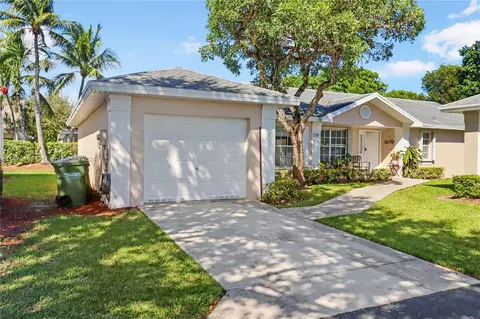 2285 SE 5th Ct, Homestead, FL 33033