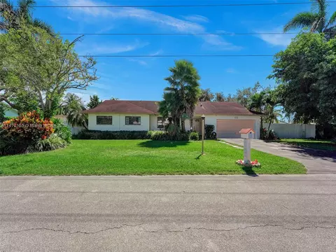 16330 SW 284th St, Homestead, FL 33033