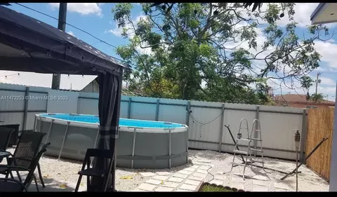 4955 E 8th Ave, Hialeah, FL 33013 photo 2