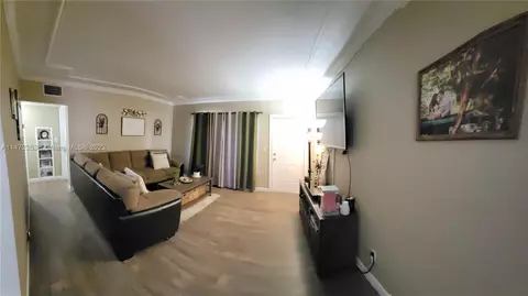 4955 E 8th Ave, Hialeah, FL 33013 photo 5