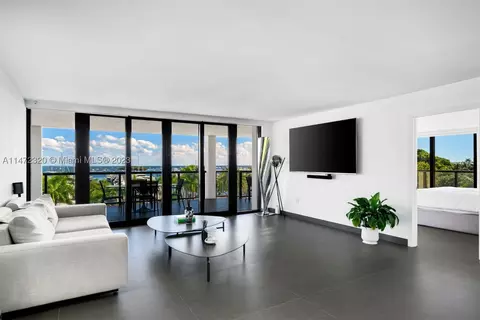 2575 S Bayshore Dr #6A, Miami, FL 33133