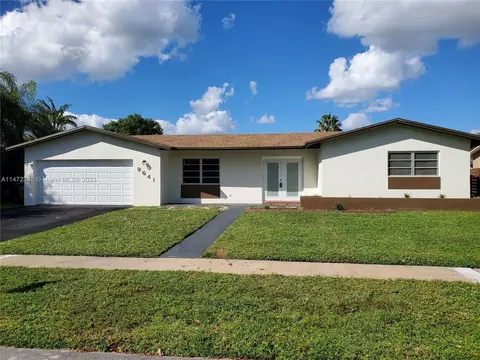 9641 NW 5th St, Pembroke Pines, FL 33024