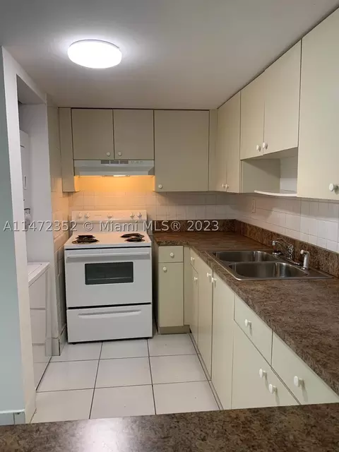 10090 NW 80th Ct #1148, Hialeah Gardens, FL 33016