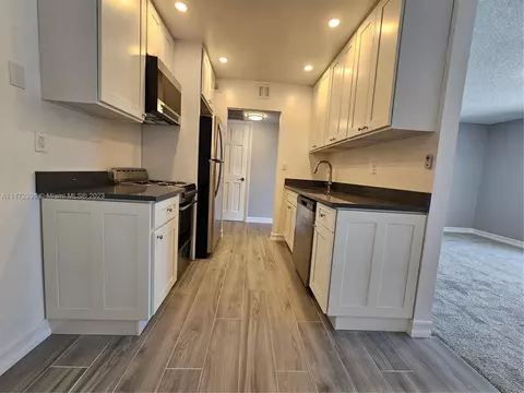 5180 E Sabal Palm Blvd #335, Tamarac, FL 33319