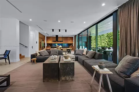 7545 SW 55th Ave, Miami, FL 33143