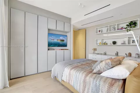 8701 Collins Ave #403, Miami Beach, FL 33154 photo 16