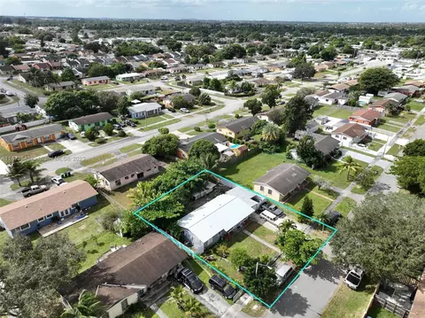 3410 NW 197th St, Miami Gardens, FL 33056