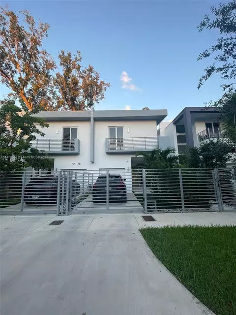 2863 SW 33rd Ct #2863, Miami, FL 33133