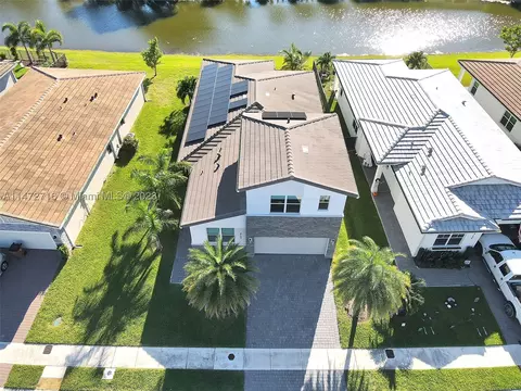 4137 Marina Way, Lighthouse Point, FL 33064