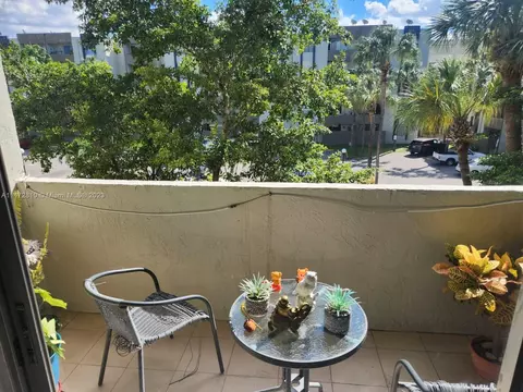 10090 NW 80th Ct #1345, Hialeah Gardens, FL 33016