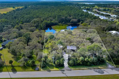2465 Johnston Rd, Fort Pierce, FL 34951