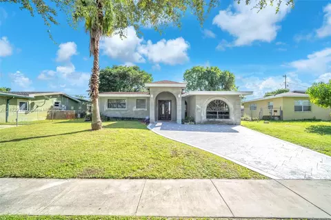 2850 SW 4th Ct, Fort Lauderdale, FL 33312