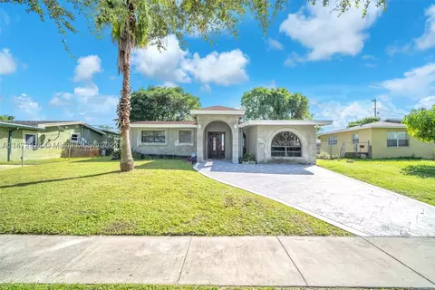 2850 SW 4th Ct, Fort Lauderdale, FL 33312
