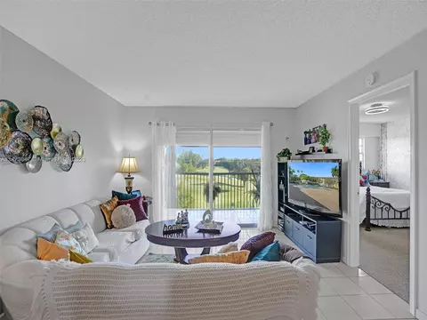 12701 SW 13th St #413F, Pembroke Pines, FL 33027