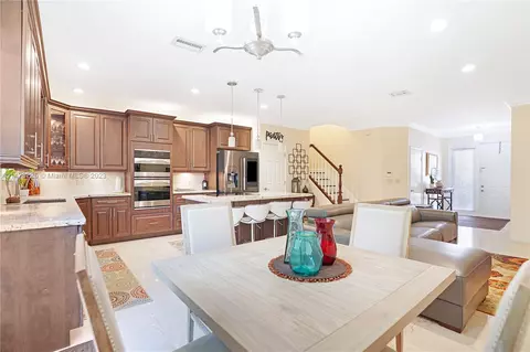 5828 NW 48th Ave, Coconut Creek, FL 33073