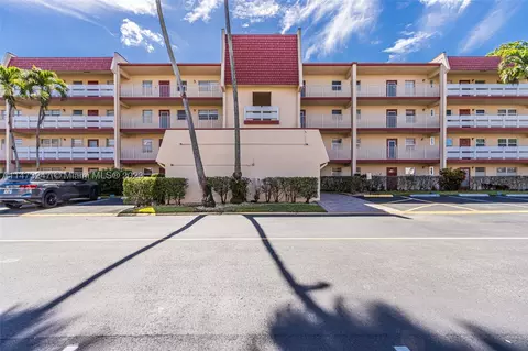 1000 Country Club Dr #106, Margate, FL 33063