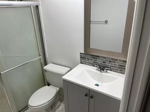 Undisclosed, Hialeah, FL 33015 photo 3