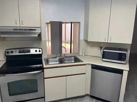 Undisclosed, Hialeah, FL 33015 photo 4