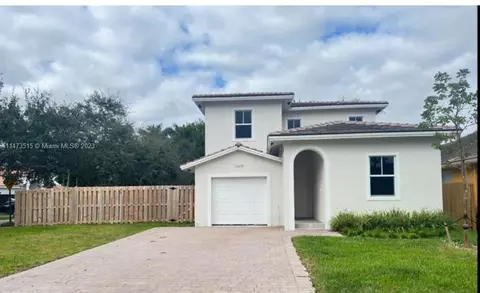 16435 SW 82nd Ter, Miami, FL 33193
