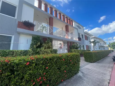 7424 Byron Ave #9B, Miami Beach, FL 33141