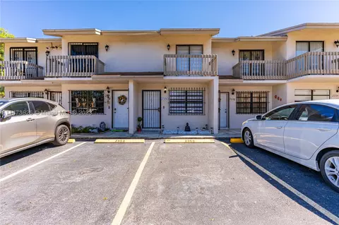 2350 W 66th Pl #303, Hialeah, FL 33016