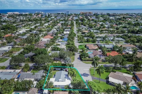 1109 SE 8th Ct, Deerfield Beach, FL 33441