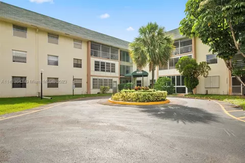 4990 E Sabal Palm Blvd #315, Tamarac, FL 33319