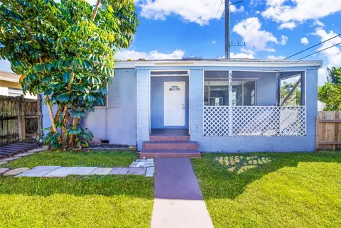 5936 Fillmore St, Hollywood, FL 33021