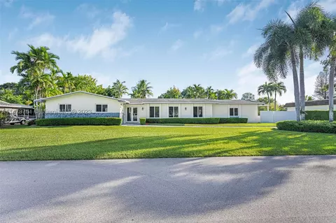 8480 SW 140 St, Palmetto Bay, FL 33158